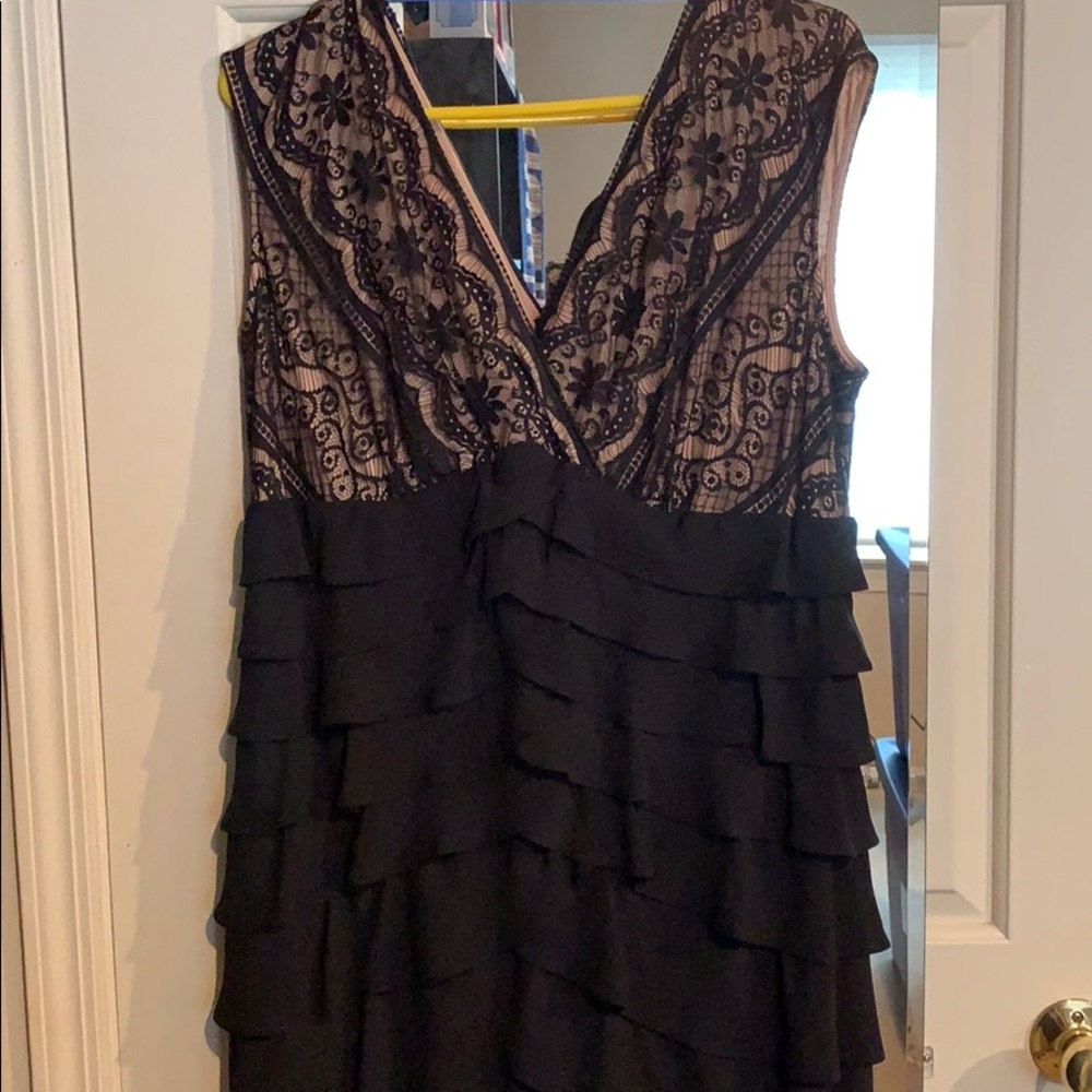 Adrianna Papell evening gown